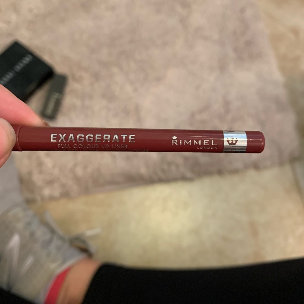 Rimmel lip liner